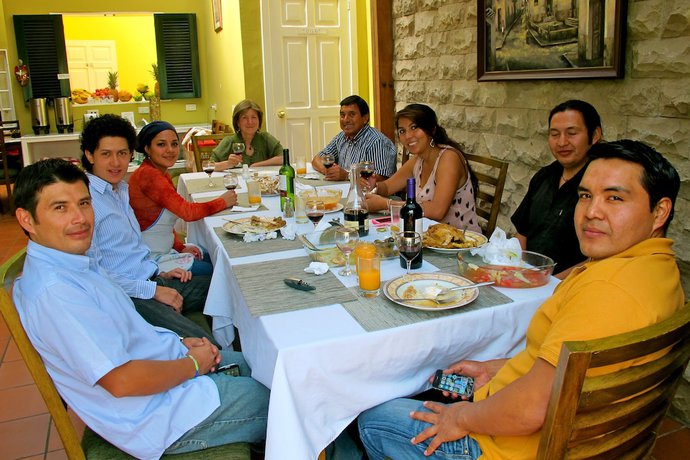 Imagen del bar/restaurante del Hotel Cayman. Foto 4