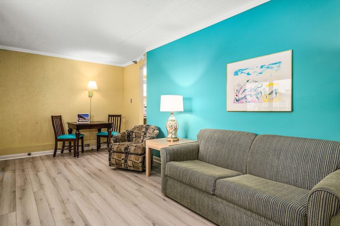 Imagen de la habitación del Hotel Cayman Suites. Foto 17