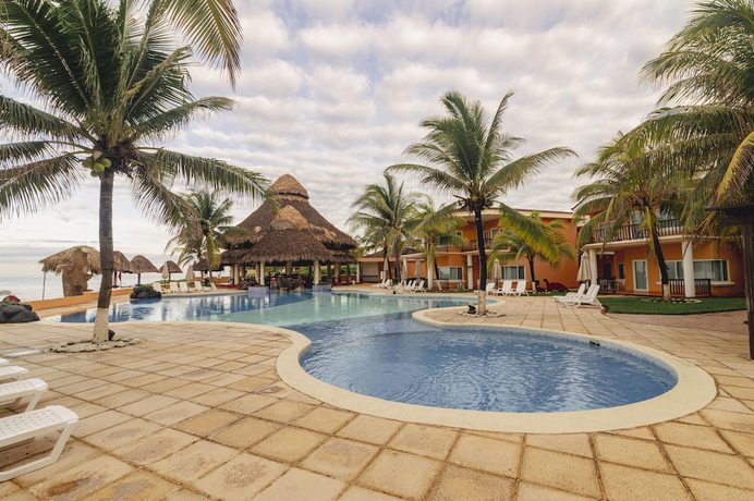 Imagen general del Hotel Cayman Suites. Foto 1