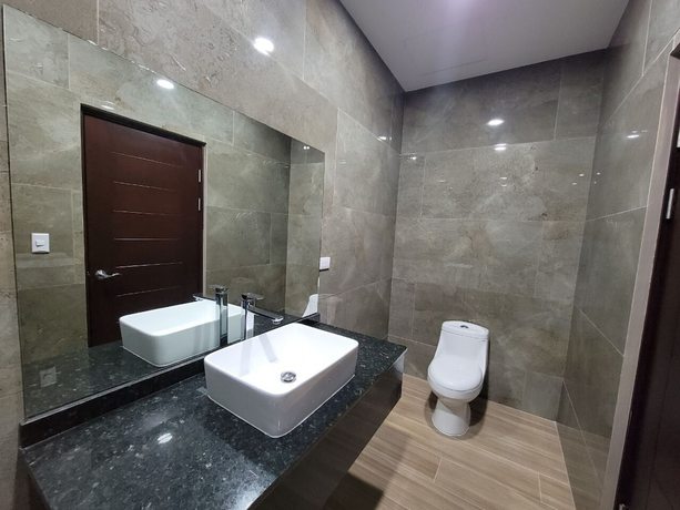 Imagen de la habitación del Hotel Cayuga. Foto 12