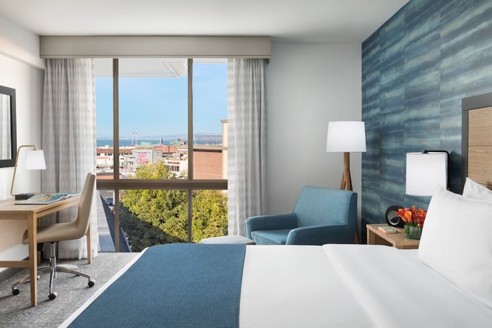 Imagen de la habitación del Hotel Caza Fisherman's Wharf. Foto 12