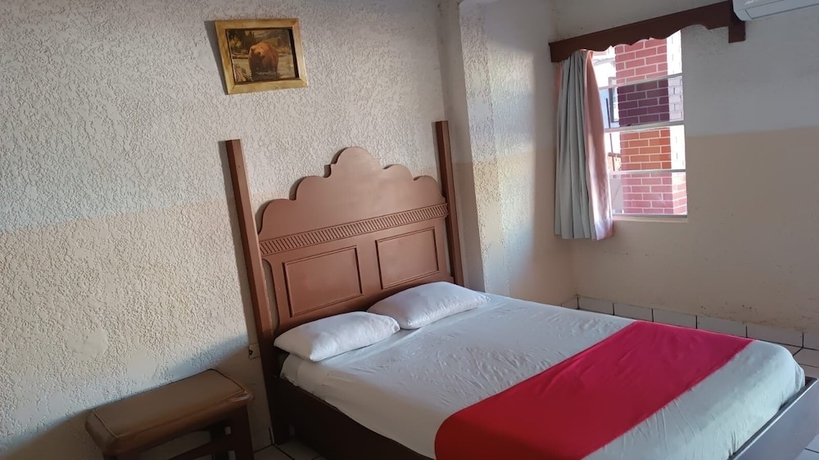 Imagen de la habitación del Hotel Cazadores. Foto 9