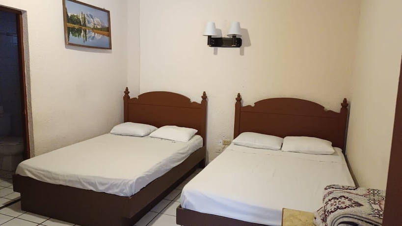 Imagen de la habitación del Hotel Cazadores. Foto 19