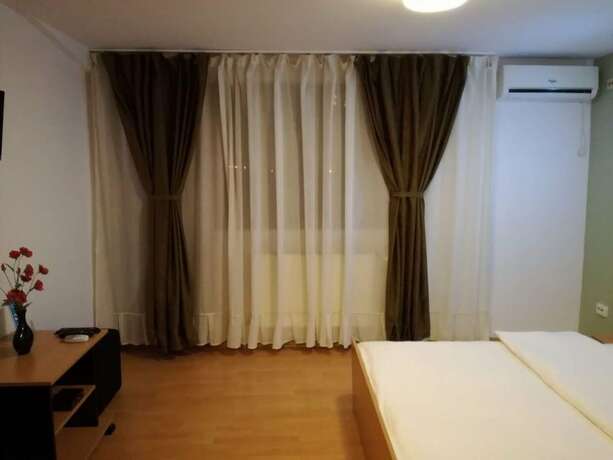 Imagen general del Hotel Cazare Business-Transit. Foto 2