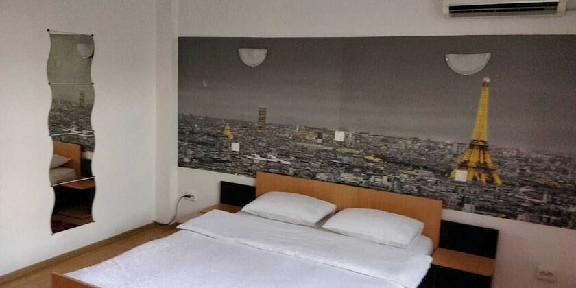 Imagen de la habitación del Hotel Cazare Business-Transit. Foto 17