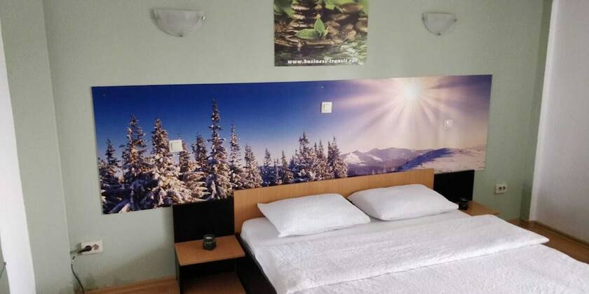 Imagen de la habitación del Hotel Cazare Business-Transit. Foto 18