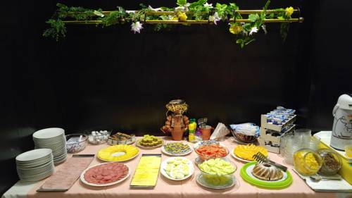 Imagen de la habitación del Hotel Cb Royal. Foto 11