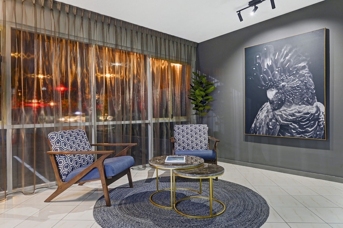 Imagen de los interiores del Hotel Cbd Motor Inn. Foto 17