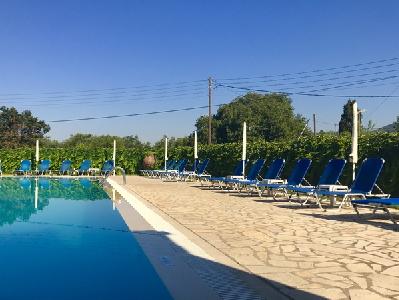 Imagen de la piscina del Hotel Ccb Bruskos. Foto 10
