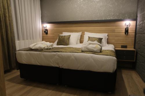 Imagen de la habitación del Hotel &Ccedil;AĞ OTEL. Foto 17