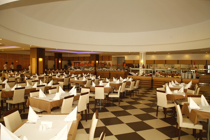 Imagen del bar/restaurante del Hotel Çenger Beach Resort Spa - All Inclusive. Foto 3