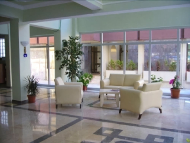 Imagen de los interiores del Hotel &Ccedil;esme Sirin Villa Otel. Foto 17