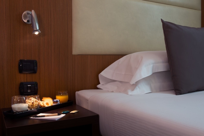 Imagen de la habitación del Hotel Cdh My One Bologna. Foto 11