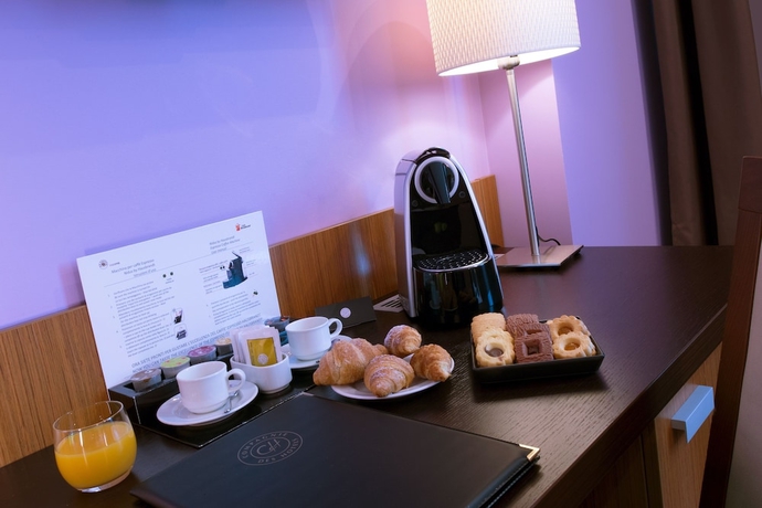 Imagen de la habitación del Hotel Cdh My One Bologna. Foto 13