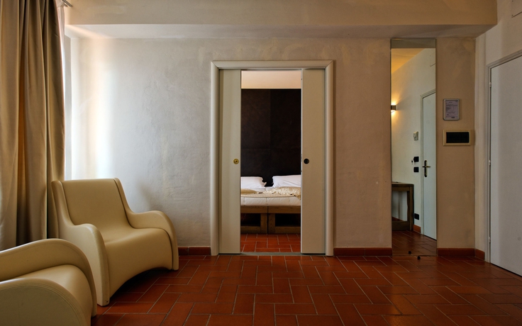 Imagen de los interiores del Hotel Cdh Radda. Foto 13