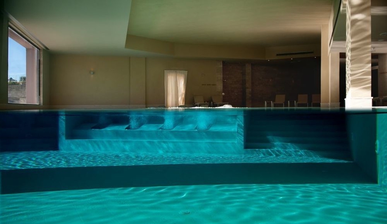 Imagen de la piscina del Hotel Cdshotels Basiliani. Foto 12