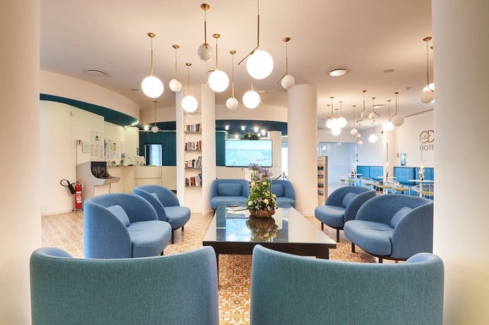 Imagen de los interiores del Hotel Cdshotels Grand Hotel Riviera. Foto 19