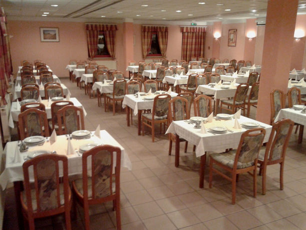 Imagen del bar/restaurante del Hotel Ce Bestline. Foto 4