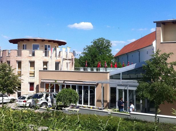 Imagen de los interiores del Hotel Ce Plaza. Foto 13