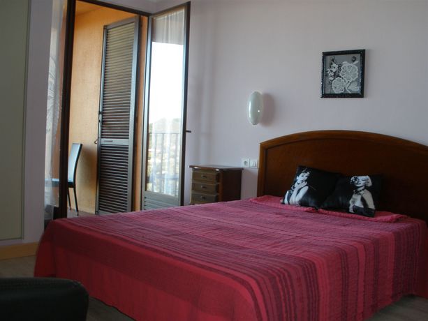 Imagen de los interiores del Hotel C&eacute;line. Foto 10