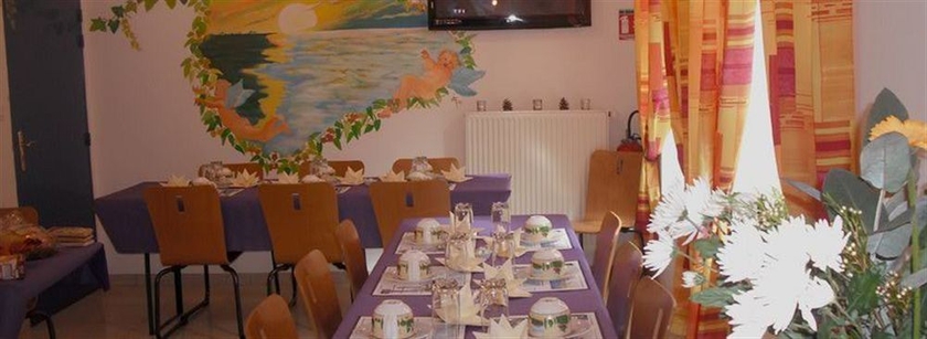 Imagen del bar/restaurante del Hotel César, Charleville Mezieres. Foto 1