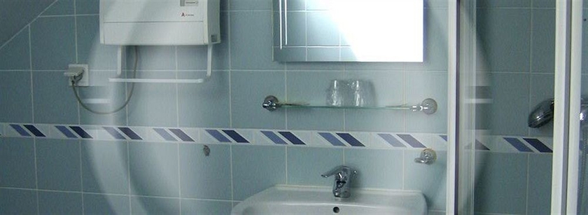 Imagen de la habitación del Hotel C&eacute;sar, Charleville Mezieres. Foto 6