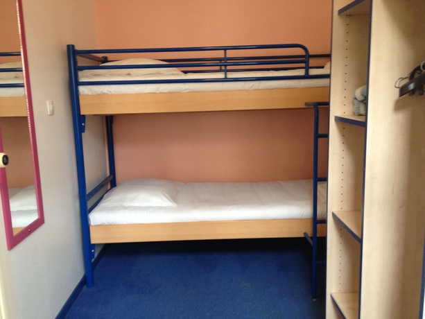 Imagen de la habitación del Hotel C&eacute;sar, Charleville Mezieres. Foto 10