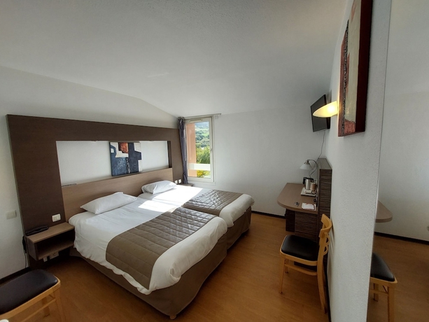 Imagen de la habitación del Hotel C&eacute;venol. Foto 2