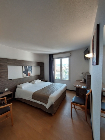 Imagen de la habitación del Hotel C&eacute;venol. Foto 10