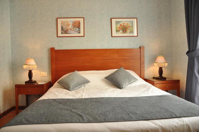 Imagen de la habitación del Hotel Ceasars Park. Foto 7