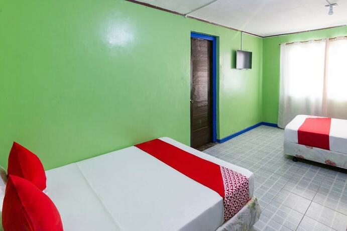 Imagen de la habitación del Hotel Cebu Golf Course. Foto 26