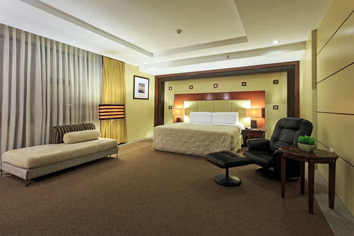 Imagen de la habitación del Hotel Cebu Parklane International. Foto 13