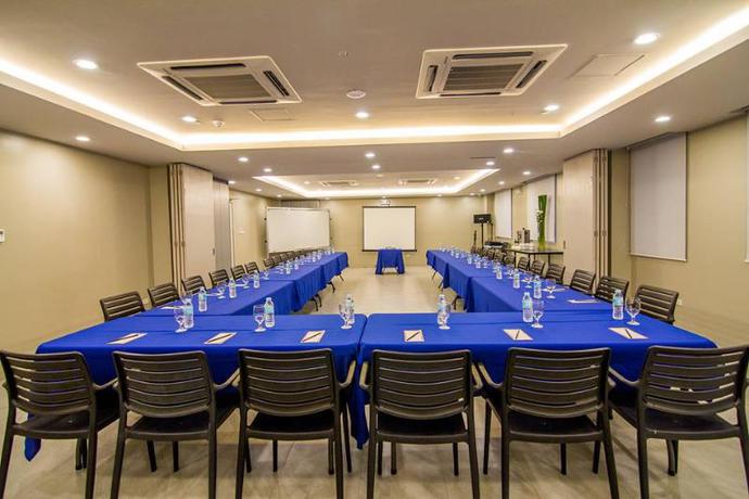 Imagen de los interiores del Hotel Cebu Plus. Foto 16