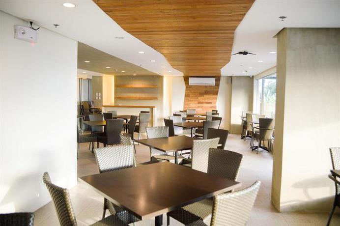 Imagen del bar/restaurante del Hotel Cebu R Mabolo. Foto 8