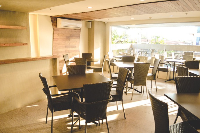Imagen del bar/restaurante del Hotel Cebu R Mabolo. Foto 9