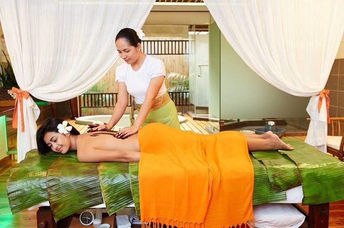 Imagen de los interiores del Hotel Cebu White Sands Resort and Spa. Foto 10