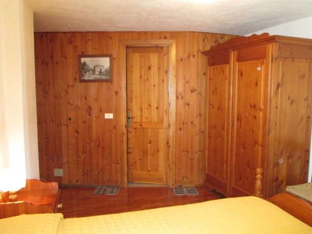 Imagen de la habitación del Hotel Cecchin. Foto 7