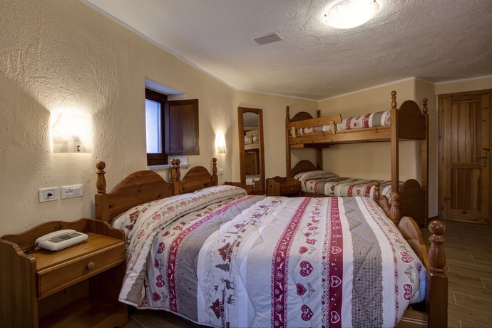 Imagen de la habitación del Hotel Cecchin. Foto 14