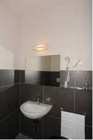 Imagen de la habitación del Hotel Cecco. Foto 5