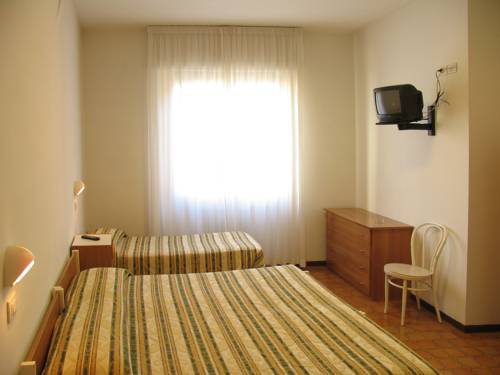 Imagen de la habitación del Hotel Cecco. Foto 10