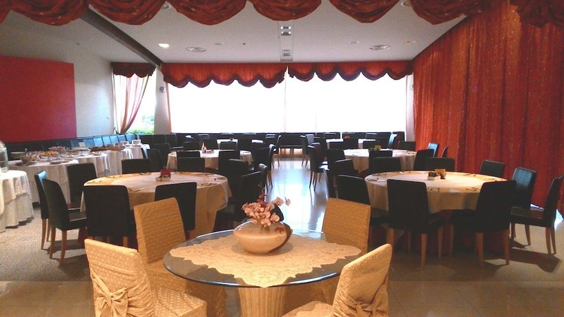 Imagen del bar/restaurante del Hotel Cecere. Foto 4