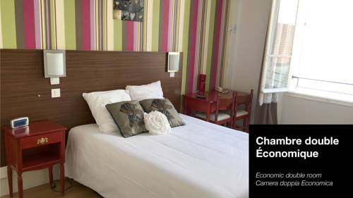 Imagen de la habitación del Hotel Cecil, Antibes. Foto 6