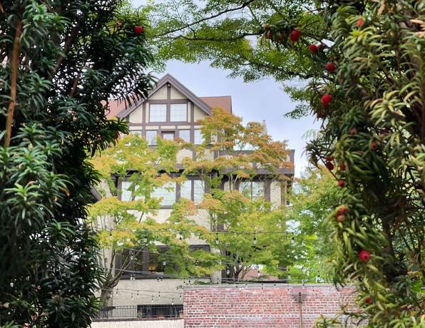 Imagen general del Hotel Cecil Bacon Manor. Foto 1