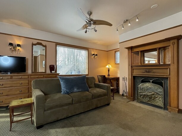 Imagen general del Hotel Cecil Bacon Manor. Foto 5