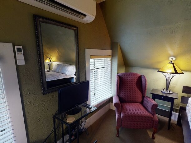 Imagen general del Hotel Cecil Bacon Manor. Foto 9