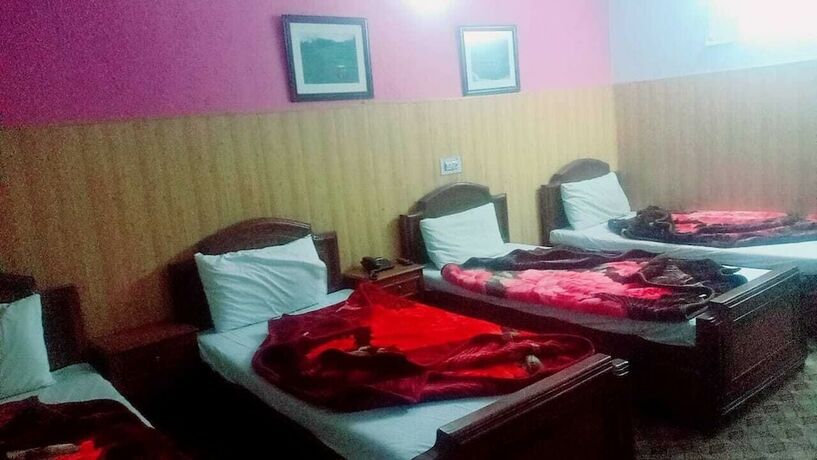 Imagen de la habitación del Hotel Cecil, Nārān. Foto 19