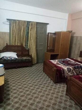Imagen de la habitación del Hotel Cecil, Nārān. Foto 20