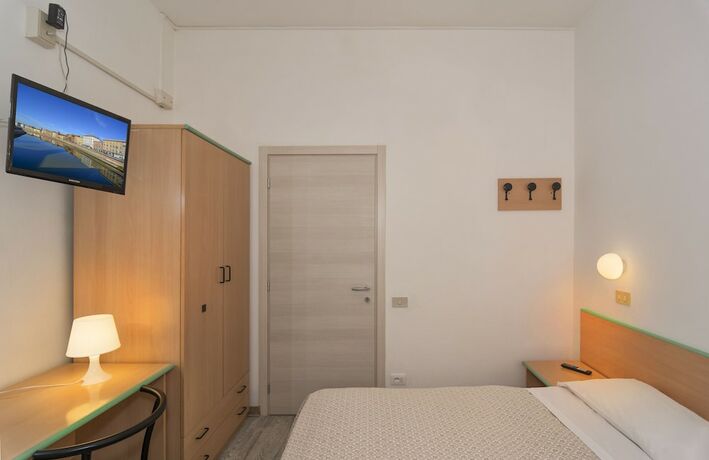 Imagen de la habitación del Hotel Cecile, Pisa. Foto 16