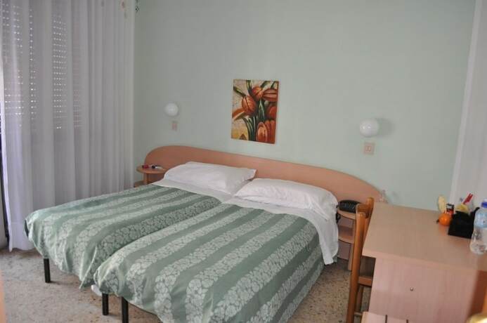 Imagen de la habitación del Hotel Cecile, Pisa. Foto 18