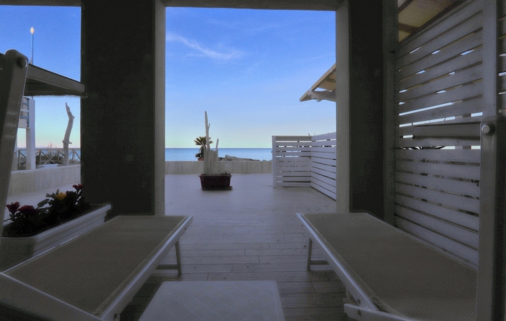 Imagen de la habitación del Hotel Cecina Beach. Foto 3